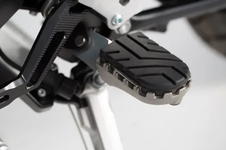 SW-MOTECH Footrest Kit Ion (FRS.11.011.10103/B)